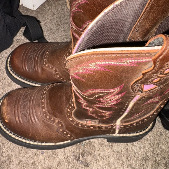 Justin Boots Brown and Pink Women's Shoes - Picture 3 of 3